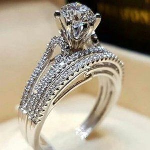 18k White Gold Simulated Diamonds Woman's Ring